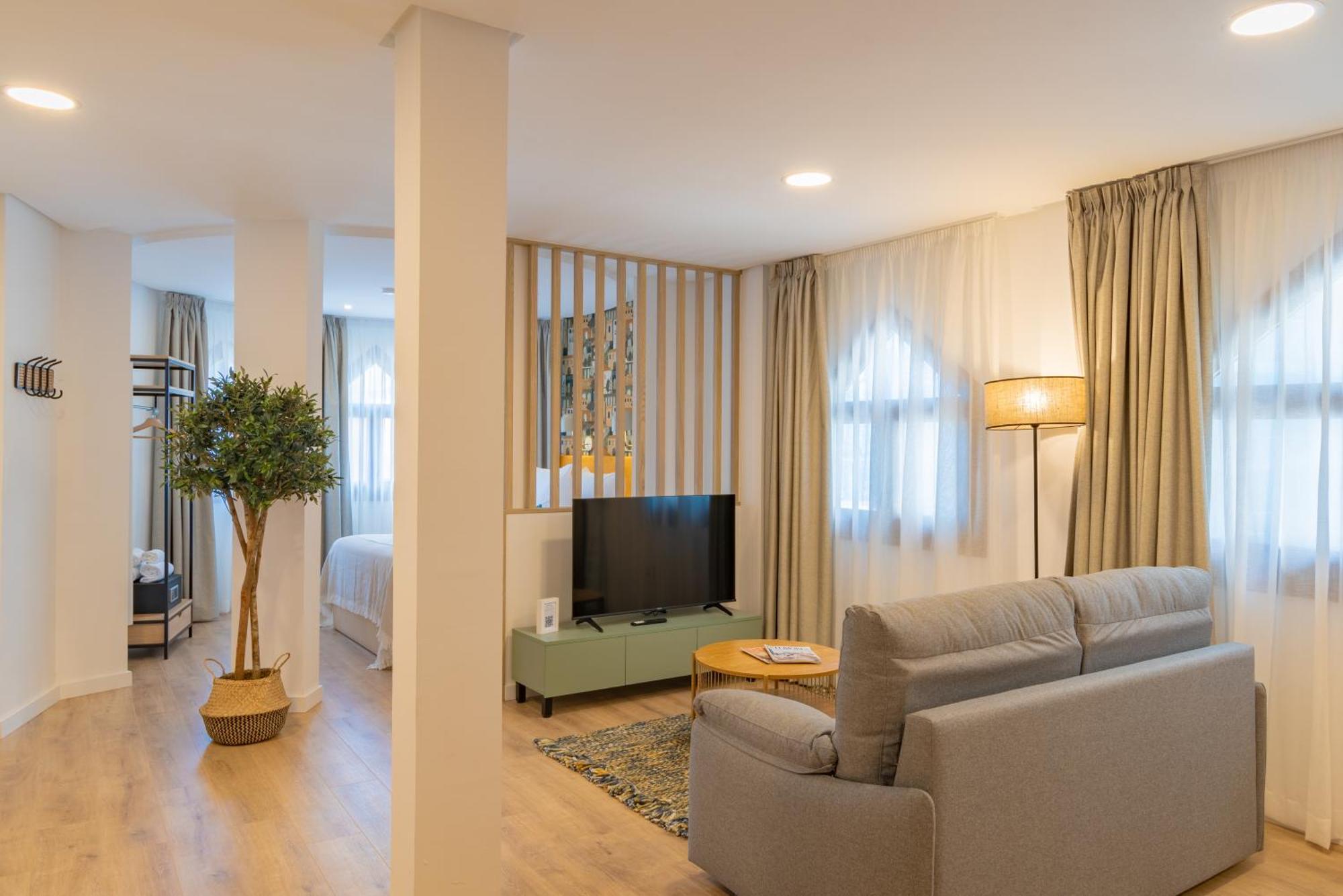 Feelathome Atarazanas Apartments Malaga Exterior photo
